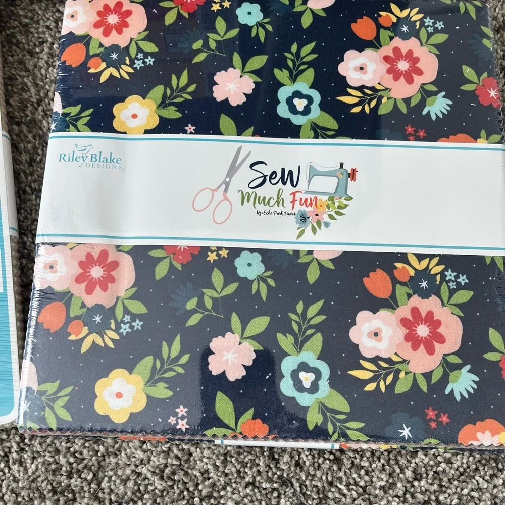 Sew Much Fun 10 Inch Stacker by Riley Blake - Picture 1 of 2